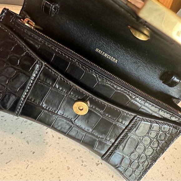 Balenciaga Hourglass Shiny Mock-Croc Black Chain Wallet - Picture 3 of 16